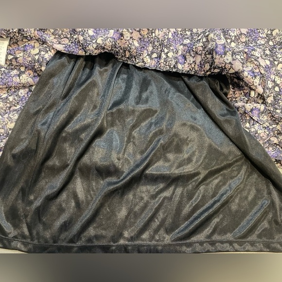 BCBGeneration Dress Purple Pink‎ Black  Floral Print Ruffle Size Medium - Picture 5 of 9